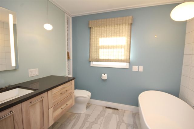 6208 Meadowview Avenue, Kalamazoo, MI 49048