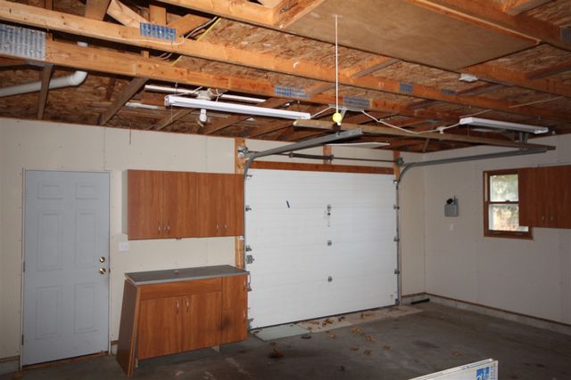 6208 Meadowview Avenue, Kalamazoo, MI 49048