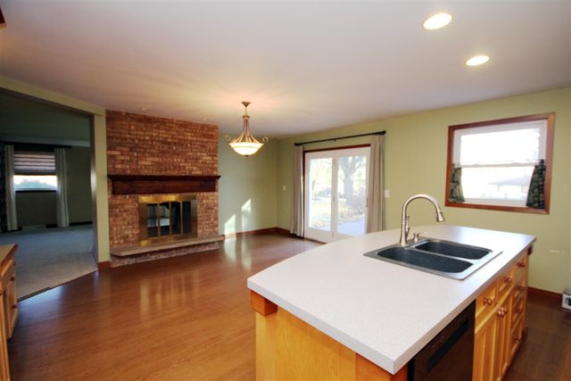 6208 Meadowview Avenue, Kalamazoo, MI 49048