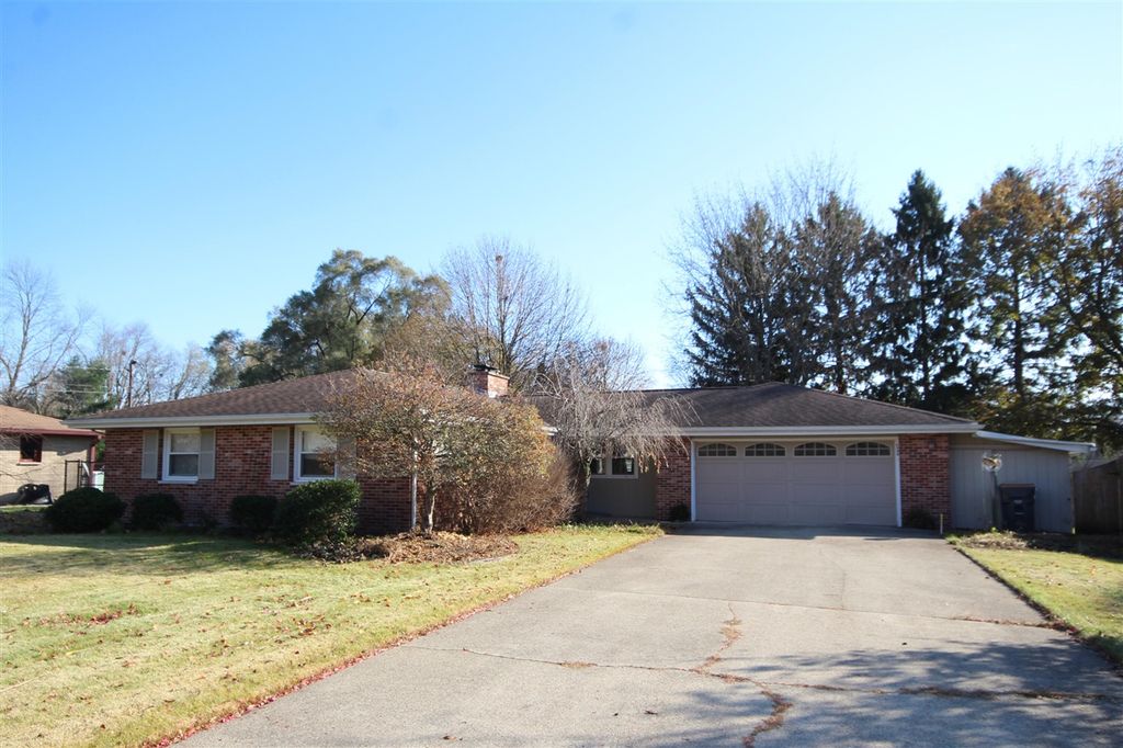 6208 Meadowview Avenue, Kalamazoo, MI 49048