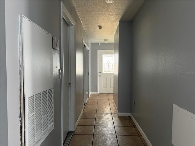 2427 CAMDEN OAKS PLACE, Valrico, FL 33594