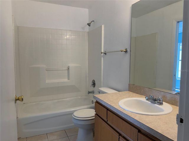 2427 CAMDEN OAKS PLACE, Valrico, FL 33594
