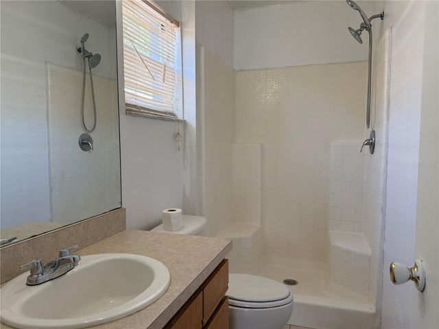 2427 CAMDEN OAKS PLACE, Valrico, FL 33594