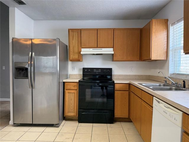 2427 CAMDEN OAKS PLACE, Valrico, FL 33594