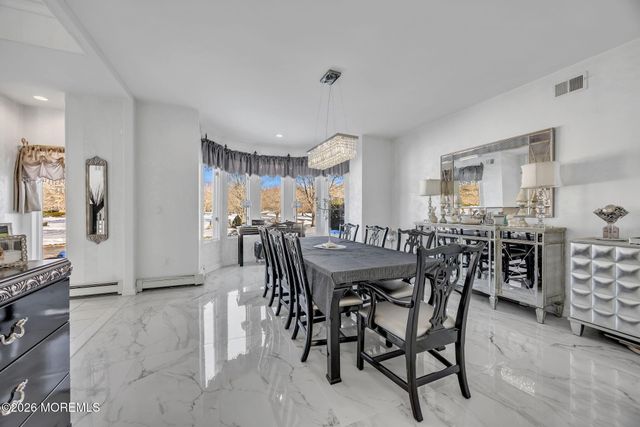 4 Rivers Edge Drive, Colts Neck, NJ 07722