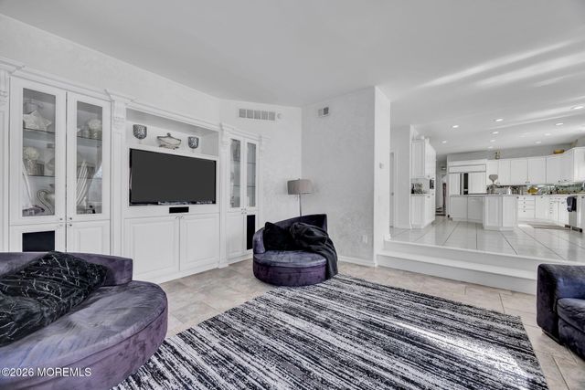 4 Rivers Edge Drive, Colts Neck, NJ 07722