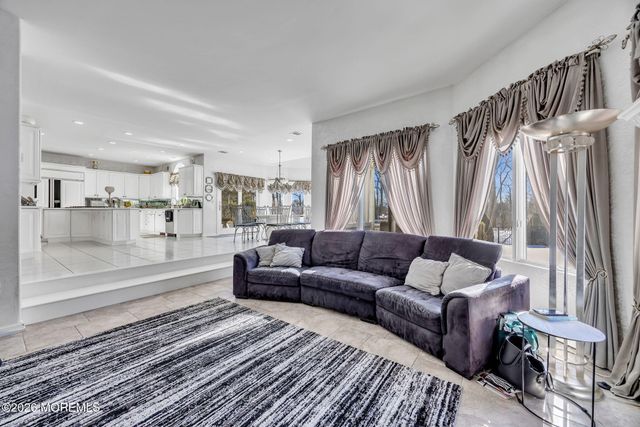 4 Rivers Edge Drive, Colts Neck, NJ 07722