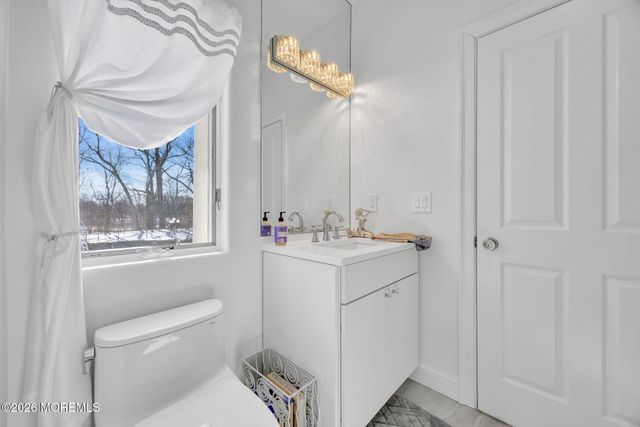 4 Rivers Edge Drive, Colts Neck, NJ 07722