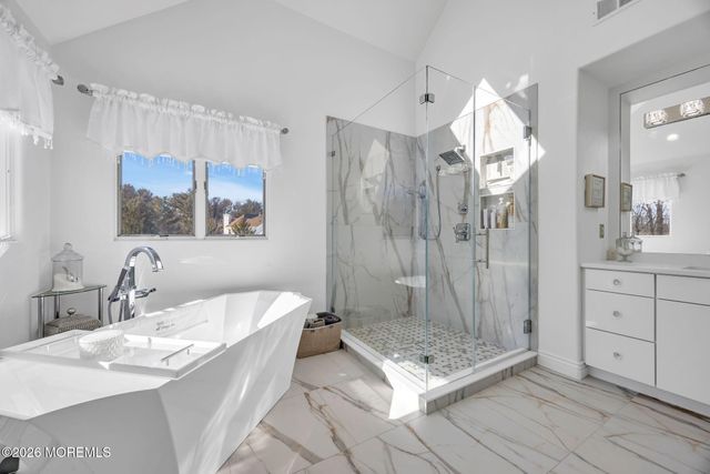 4 Rivers Edge Drive, Colts Neck, NJ 07722