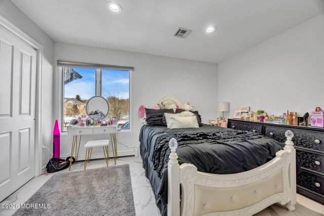 4 Rivers Edge Drive, Colts Neck, NJ 07722