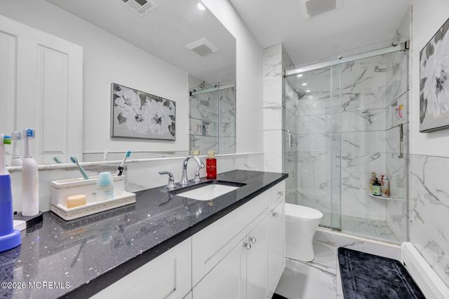 4 Rivers Edge Drive, Colts Neck, NJ 07722