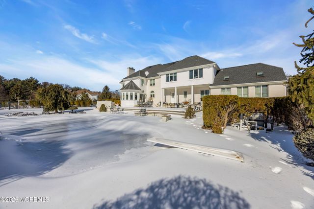 4 Rivers Edge Drive, Colts Neck, NJ 07722