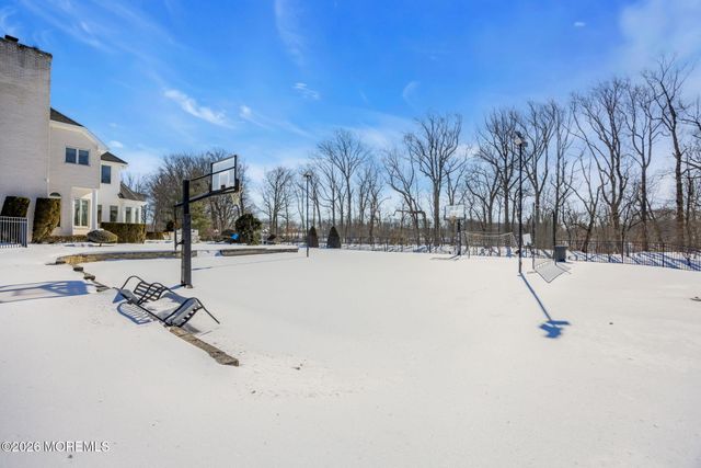 4 Rivers Edge Drive, Colts Neck, NJ 07722