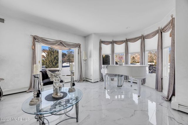 4 Rivers Edge Drive, Colts Neck, NJ 07722