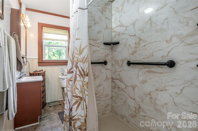 106 Aloha Circle Extension, Candler, NC 28715