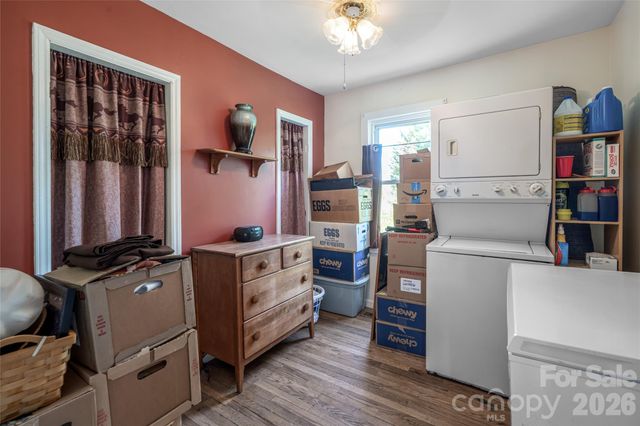 106 Aloha Circle Extension, Candler, NC 28715