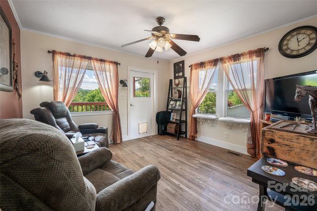 106 Aloha Circle Extension, Candler, NC 28715