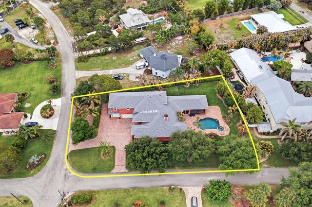 9742 SE Highborne Way, Hobe Sound, FL 33455