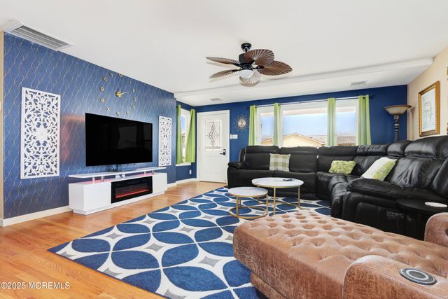 110 E Shrewsbury Drive, Little Egg Harbor, NJ 08087