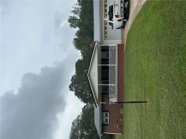 1340 Farmer Road Road, Starr, SC 29684