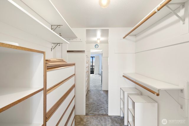 7821 East Side Drive NE, Tacoma, WA 98422