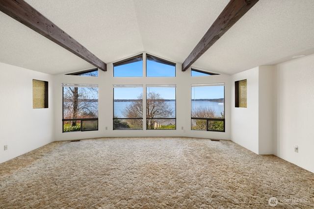 7821 East Side Drive NE, Tacoma, WA 98422