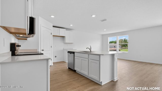 5367 WHITE GROVE Lane, Jacksonville, FL 32219