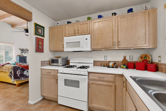 4550 Camino Placitas, Santa Fe, NM 87507