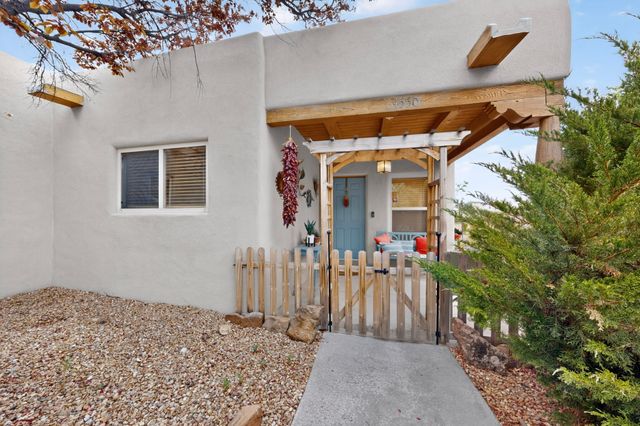 4550 Camino Placitas, Santa Fe, NM 87507