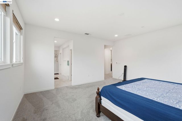 3039 Paxton Ct, Lathrop, CA 95330