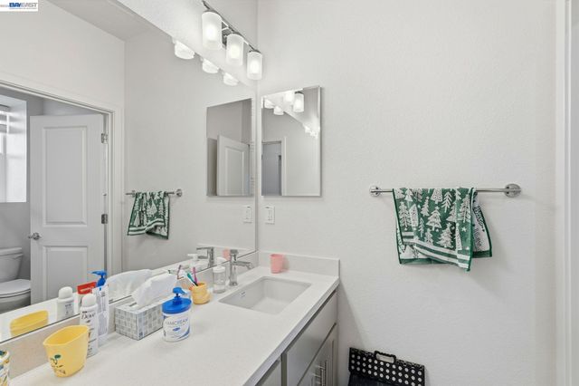 3039 Paxton Ct, Lathrop, CA 95330
