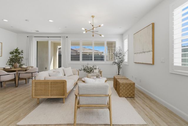 5281 Moonraker Ln, Roseville, CA 95747