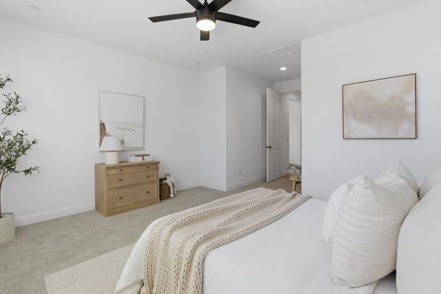 5281 Moonraker Ln, Roseville, CA 95747