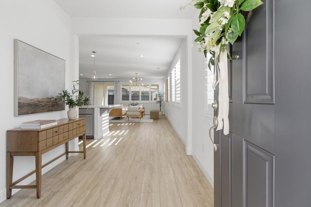 5281 Moonraker Ln, Roseville, CA 95747