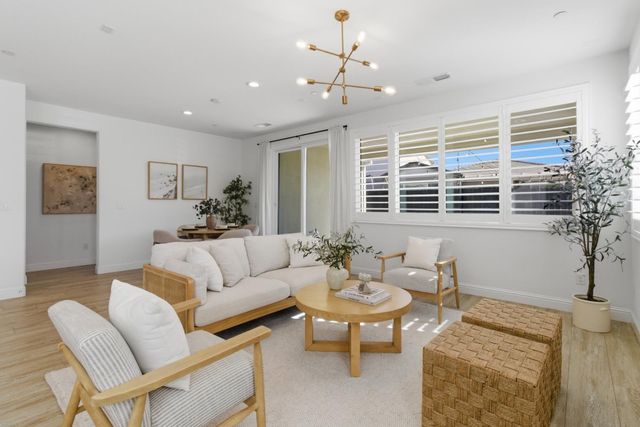 5281 Moonraker Ln, Roseville, CA 95747