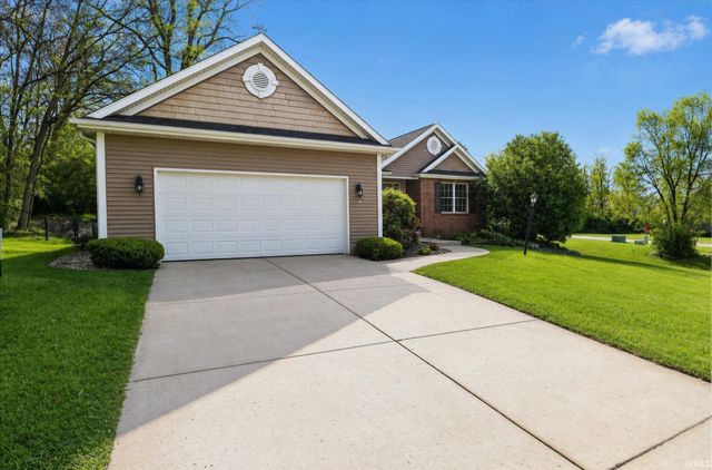 53394 Stoneridge Street, South Bend, IN 46637