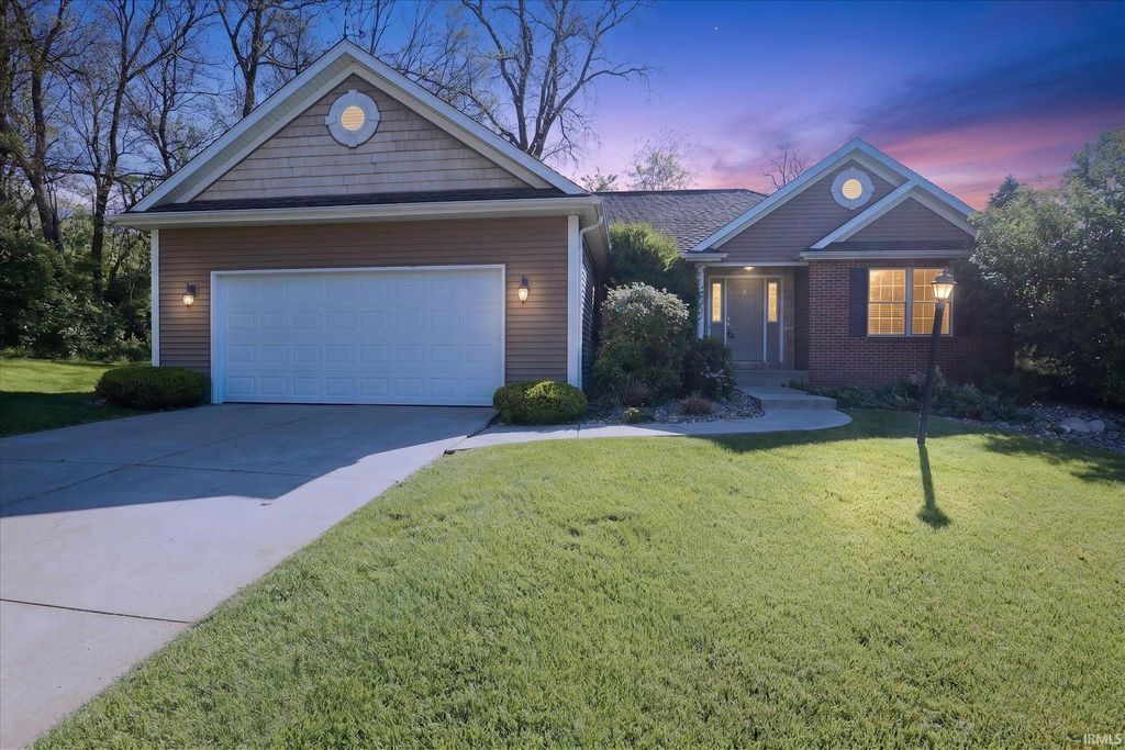 53394 Stoneridge Street, South Bend, IN 46637