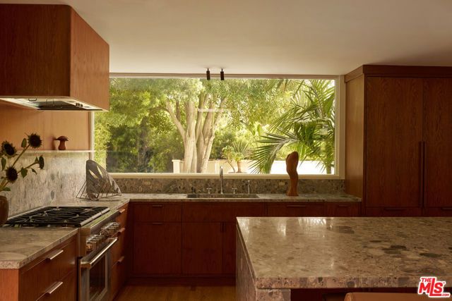 3112 Chandelle Road, Los Angeles, CA 90046