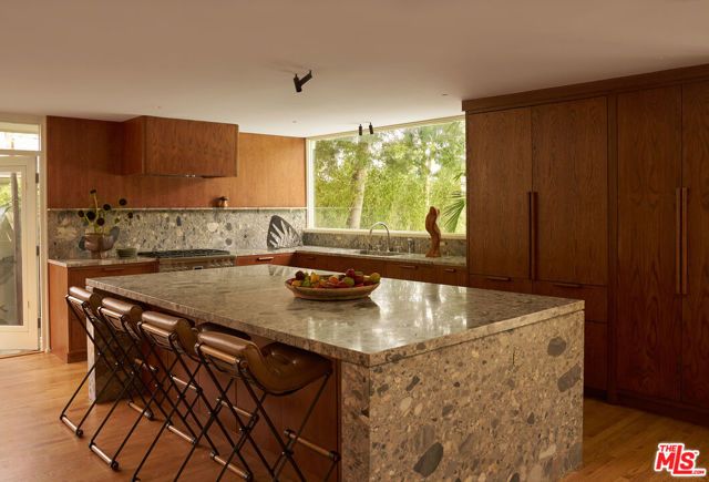 3112 Chandelle Road, Los Angeles, CA 90046