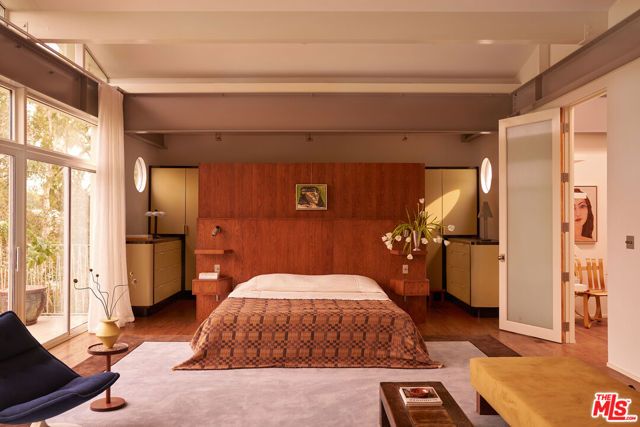 3112 Chandelle Road, Los Angeles, CA 90046