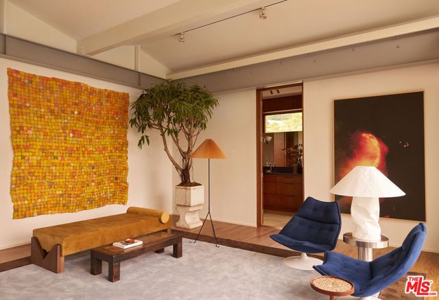 3112 Chandelle Road, Los Angeles, CA 90046