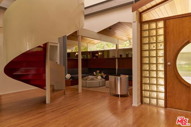 3112 Chandelle Road, Los Angeles, CA 90046