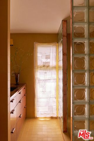 3112 Chandelle Road, Los Angeles, CA 90046