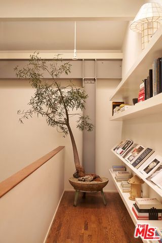 3112 Chandelle Road, Los Angeles, CA 90046