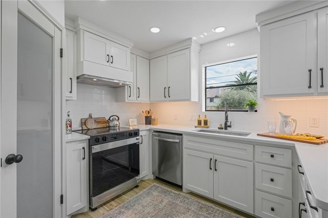 5025 Queens Ct, Corpus Christi, TX 78413
