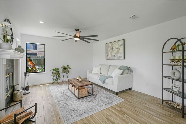5025 Queens Ct, Corpus Christi, TX 78413