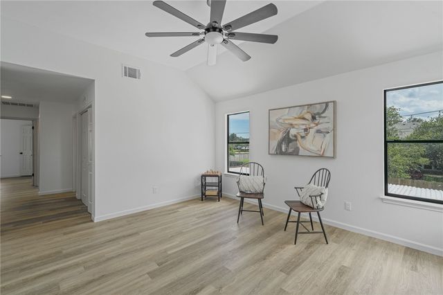 5025 Queens Ct, Corpus Christi, TX 78413