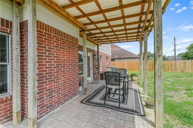 5025 Queens Ct, Corpus Christi, TX 78413