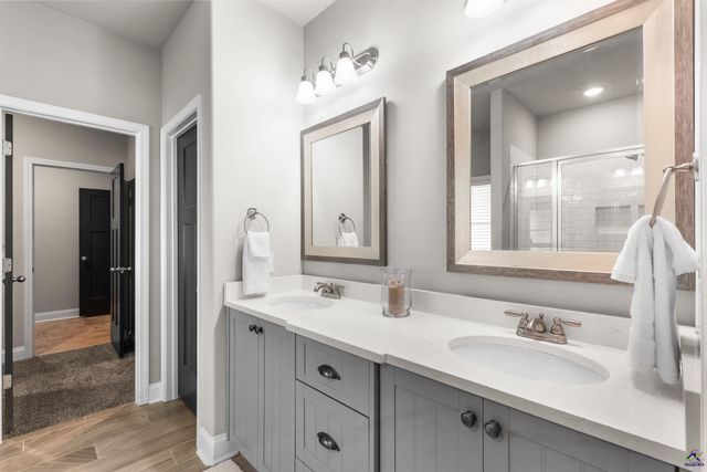 212 Oakley Court, Bonaire, GA 31005