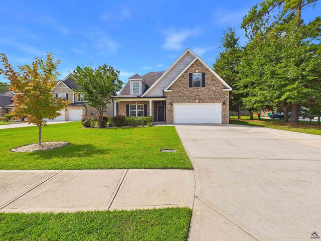 212 Oakley Court, Bonaire, GA 31005